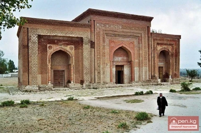 Узген мавзолейлери