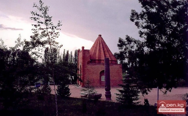 Гумбез Манаса