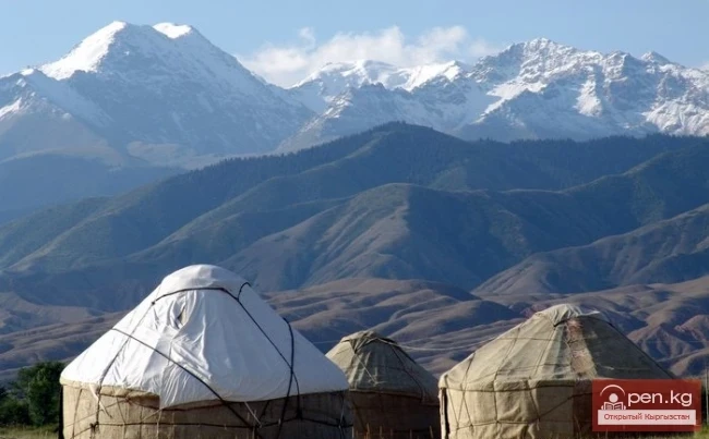 General geographical characteristics and development of tourism in the Kyrgyz Republic.