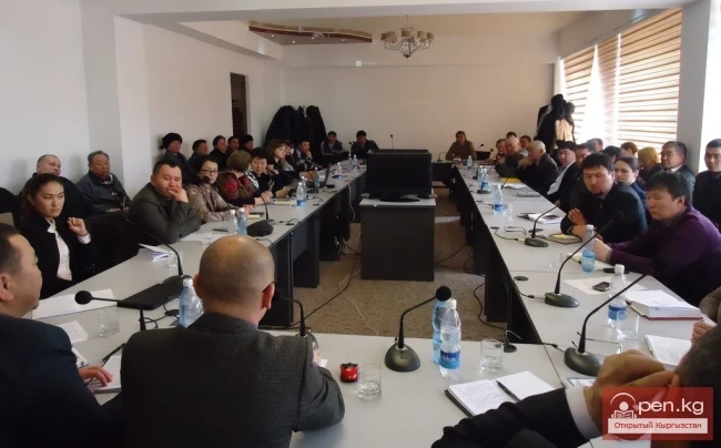 Туристтик коомчулук өкүлдөрүнүн «Голубой Иссык-Куль» санаторийинде өткөн жумушчу жыйыны