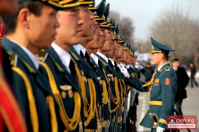 КРнын аскердик коопсуздугун камсыздоо системасын түзүү жана иштөө үчүн мыйзамдык негиздер