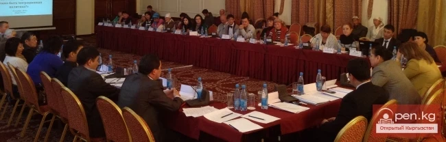 Члены ОНС Кыргызстана призывают власть отложить подписание дорожной карты по вступлению в Таможенный союз