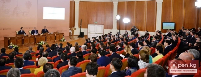 Торага Асылбек Жээнбеков бир катар суроолорго жооп берди