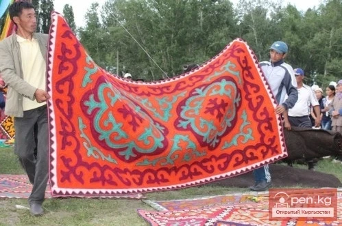 In the At-Bashinsky District, the results of the best Kyrgyz carpets competition were summarized.