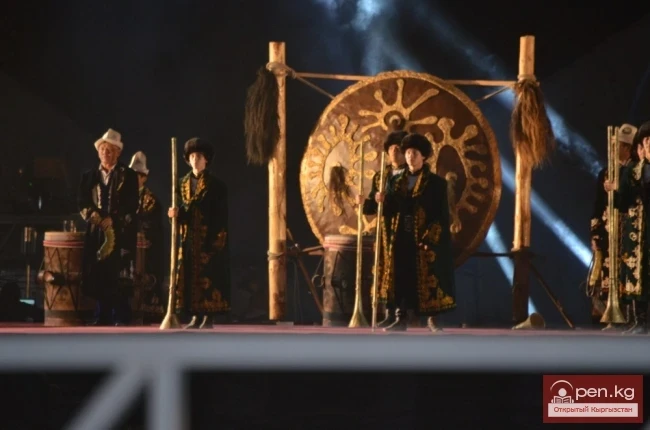 Бүткүл дүйнөлүк кочмондор оюндарынын биринчи ачылыш аземи (Сүрөт)