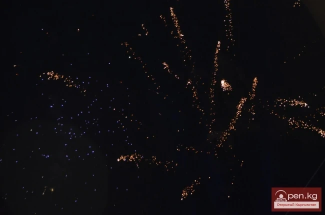 Бүткүл дүйнөлүк кочмондор оюндарынын биринчи ачылыш аземи (Сүрөт)