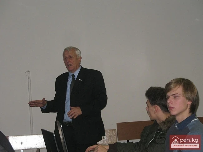 БОРОВИКОВ Виктор Владимирович