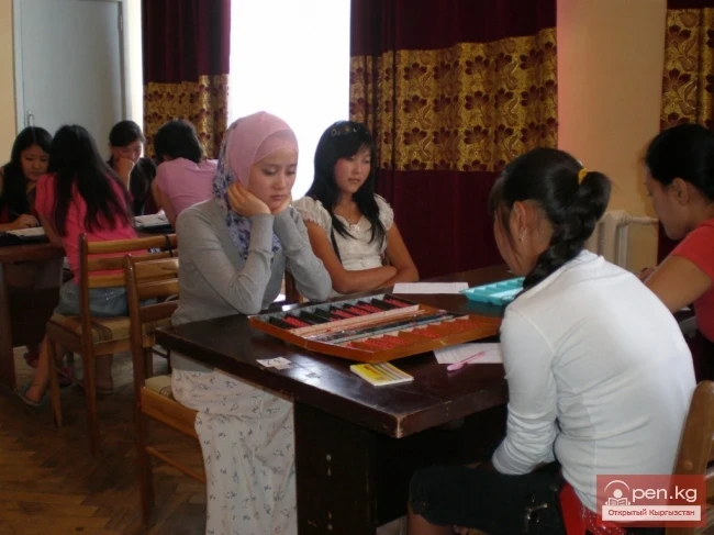 Тогуз коргоол: В финале среди женских команд встретятся сборные Кыргызстана-1 и Казахстана