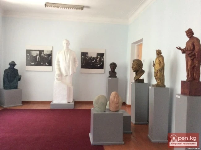 Portrait Creativity of Turgunbay Sadikov