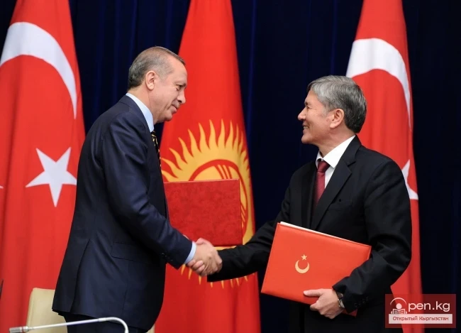 Президент Алмазбек Атамбаев примет участие в Специальном заседании Всемирного экономического форума в Стамбуле