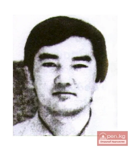 Апасов Кубанычбек Тунгучбаевич (1950) — медициналык илимдердин доктуру