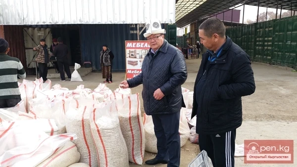 The price of beans is being undercut by intermediaries.