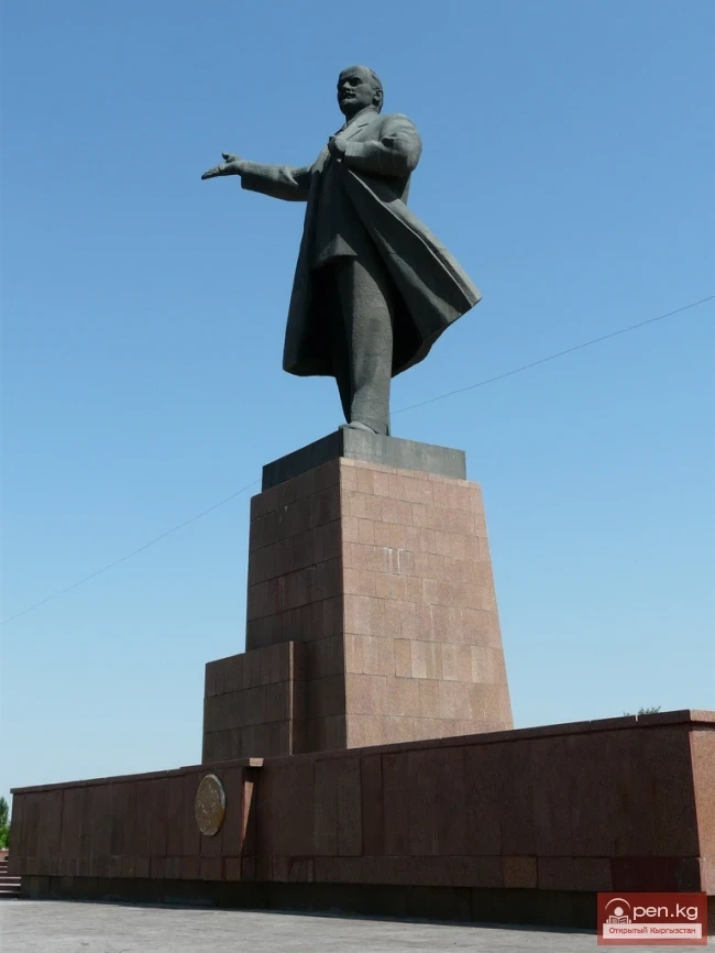 МОКЕНОВ Абдразак Мокенович