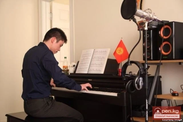 Кыргыздар Чикагода түнкү жана таңкы адамдарга бөлүнөт - түндүк жана түштүккө эмес