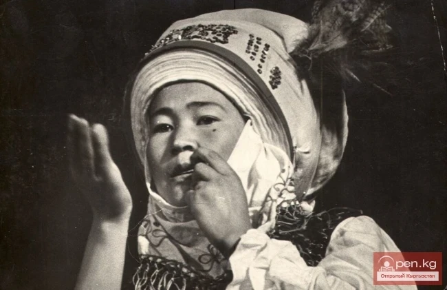 Music for the Temir Ooz Komuz and Zhygach Ooz Komuz