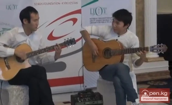 Award ceremony for the winners of the '100 Best Deeds for the Beloved Village/City' award.