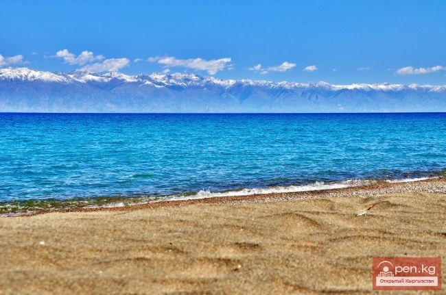 ЫСЫК-КӨЛДҮН СЫРДАРЫ