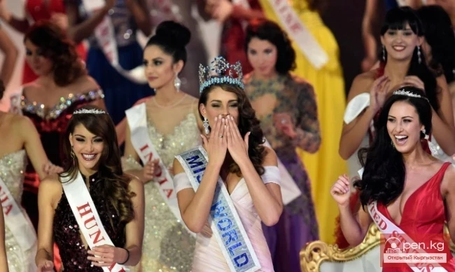 Представительница ЮАР Ролин Стросс стала обладательницей короны «Мисс Мира-2014»