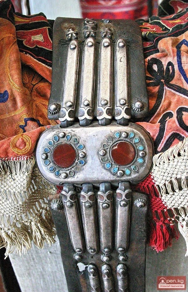 Excursion into the material culture and decorative applied art of the Kyrgyz