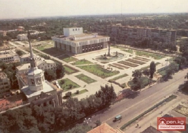 Главная улица города - Проспект Чуй