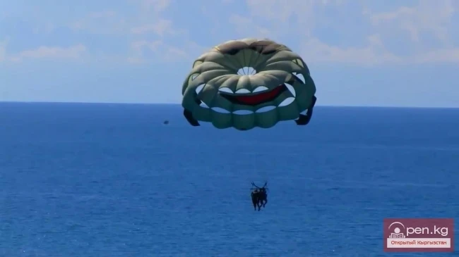 Иссык - Куль -  самое красивое озеро Центральной Азии