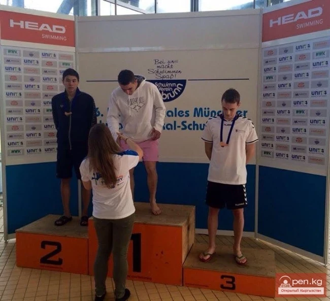 Пловцы Кыргызстана взяли четыре золотые медали на Head Тrophy в Германии