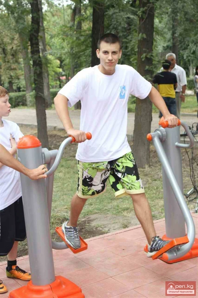 Street exercise equipment in Bishkek