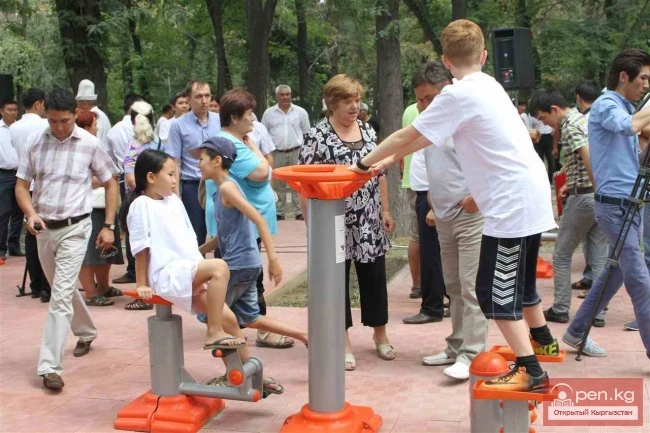 Street exercise equipment in Bishkek