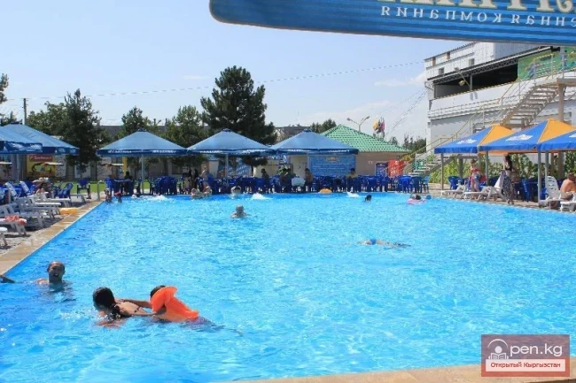 Pools in the sports complex "Sun City"