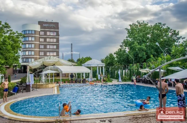 Hotel "Maryotel" Pool (Altyn Kazyna)
