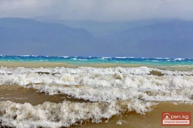 "Shtormovoe" on Issyk-Kul