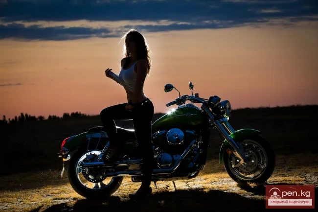 «Мото Леди» спорттук мотоцикл үчүн мелдеши аяктоого жакын