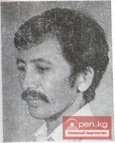 Поэт, переводчик Эсентур Кылычев