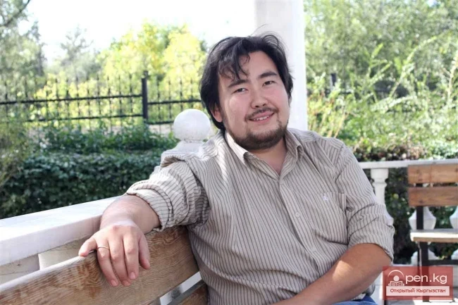 Саян Исин: Сценага чыгуу мен үчүн экзамен!