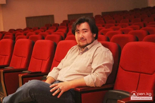 Саян Исин: Сценага чыгуу мен үчүн экзамен!