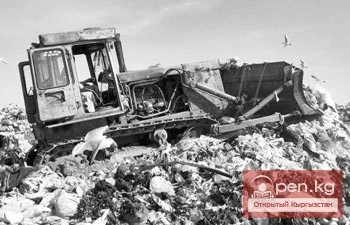 Ким Бишкектин таштанды полигонунда жашайт жана иштейт?