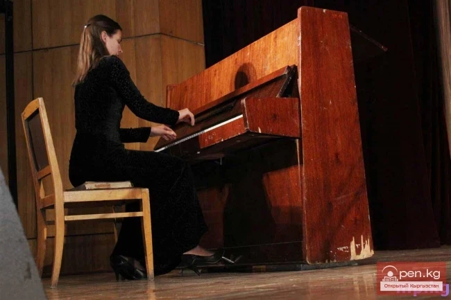 «Благовест» коңгуроосу…