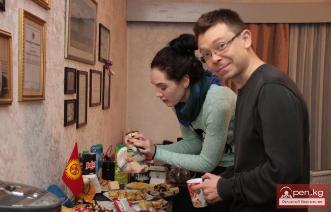 Following the White Rabbit: "Mad Tea Party" at the "News-Asia" Press Center