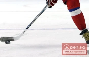 Hockey Players of KR Opened the Republic Championship