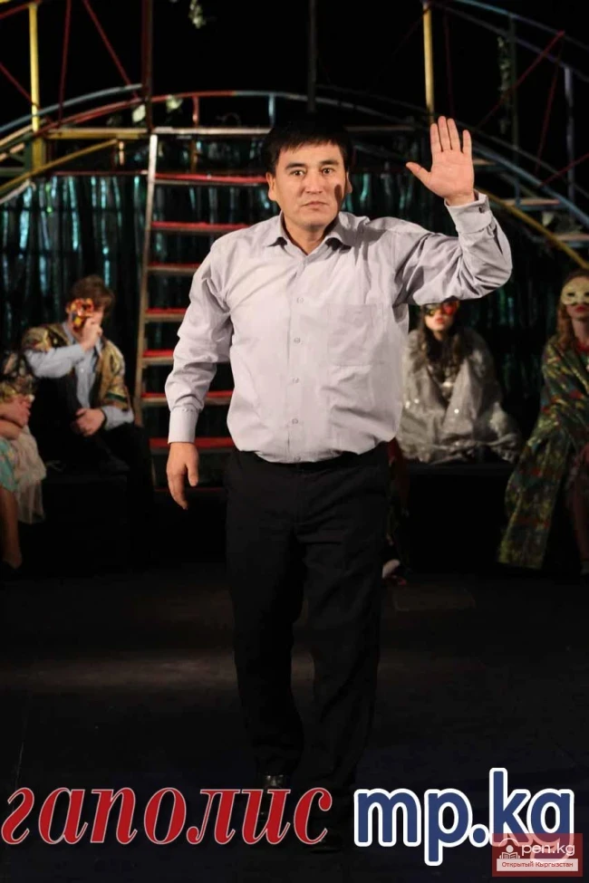 Орус драма театры 80 жылдыгын белгилейт