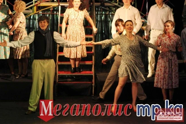 Орус драма театры 80 жылдыгын белгилейт