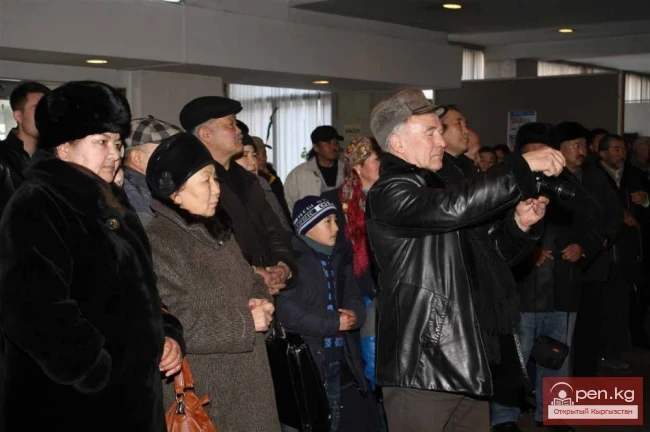 Сүрөтчүлөр Ысык-Көлдөн сунуштайт…