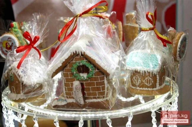 At the fair for gifts!