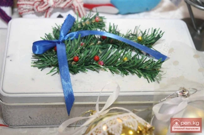 At the fair for gifts!