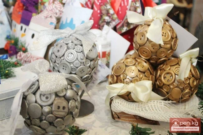 At the fair for gifts!