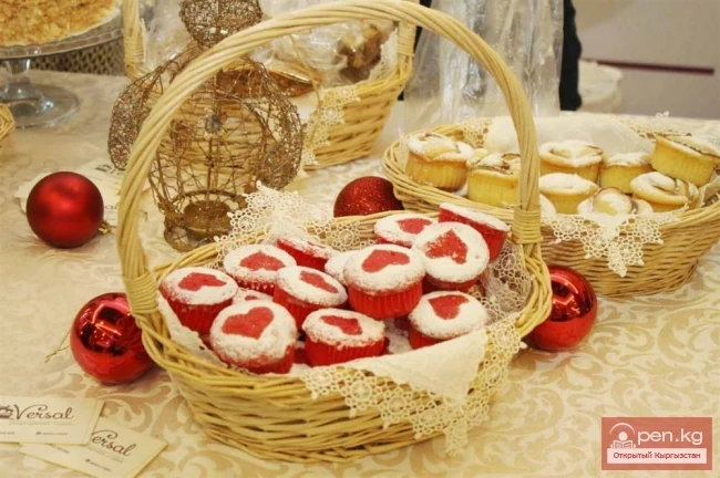 At the fair for gifts!