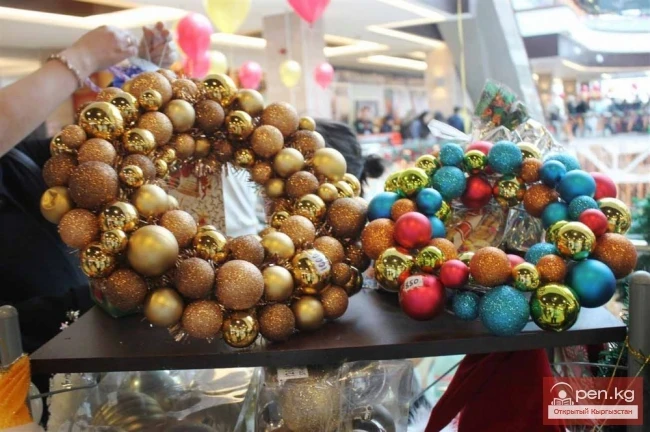 At the fair for gifts!