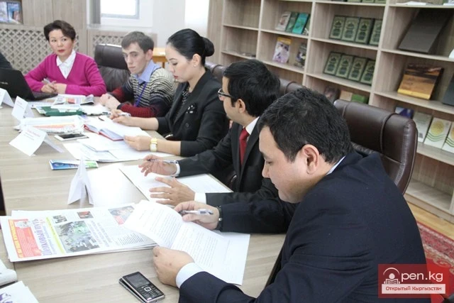 Кыргызстандын борборунда «Балдар үйүнүн畢гүүчүсү, статусу – эч ким» аттуу тегерек стол өттү.