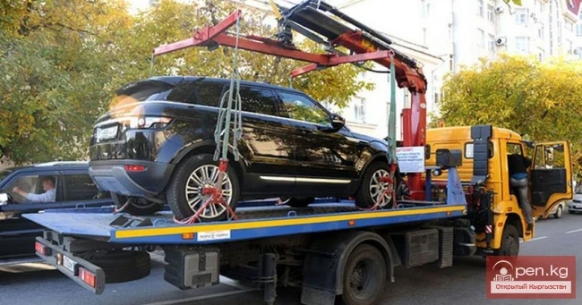 В Кыргызстане запускают принудительную эвакуацию авто