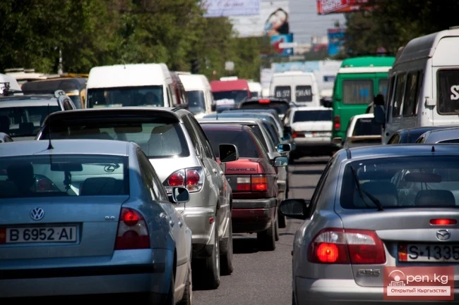 Эскертүү! Бишкекте коомдук транспорттун жүрүш схемасы өзгөрдү